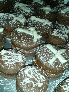 Una foto de Alfajores de chocolate (super ricos)