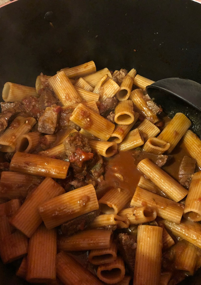 Una foto de Guiso de Carne y Fideos