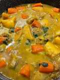 Mijoté de légumes aux épices, bouillon de gambas et gingembre
