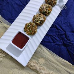 A picture of Leftover Oats UpamaTikki.