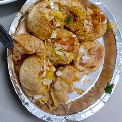 Dahi puri A picture of Dahi puri.