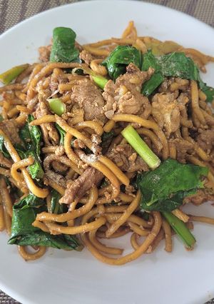 รูปของ หมี่เหลืองผัดซีอิ้ว