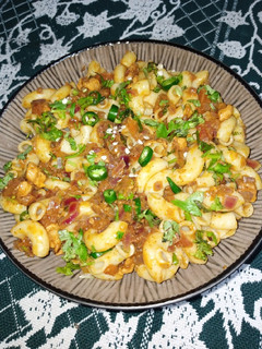 A picture of Curry Macaroni.