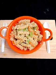 হোয়াইট সস পাস্তা(white sauce pasta recipe in Bengali) রেসিপির প্রধান ছবি