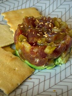 Una foto de Tartar de atún