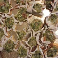 Una foto de Canastitas con relleno de zapallitos verdes
