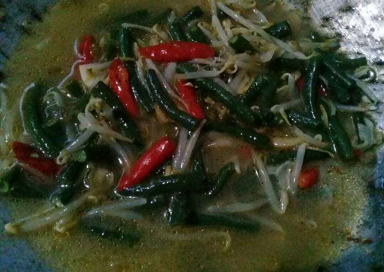 Tumis kacang panjang tauge