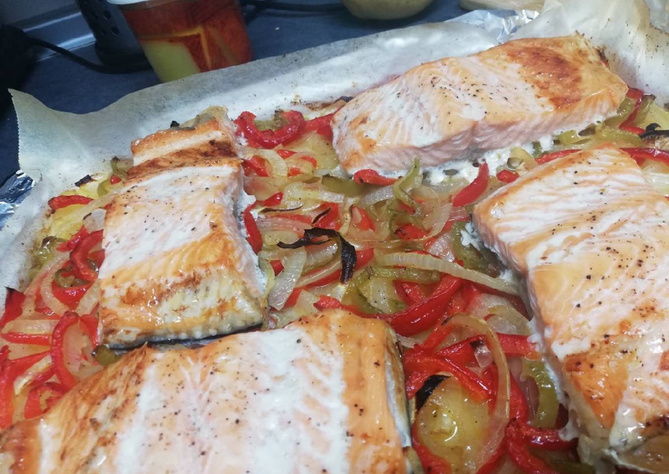 Salmón al horno con verduras y 🥔!!