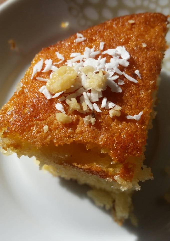 Ravani - der wunderbar saftige Griechische Grießkuchen mit Orangen ...