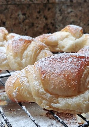 A picture of Croissants.