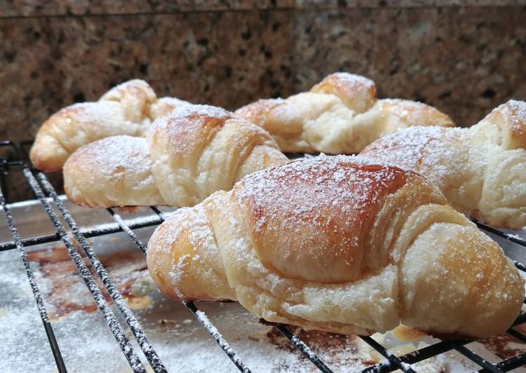 Simple Way to Make Super Quick Homemade Croissants