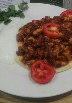 A picture of Iskender kabab.