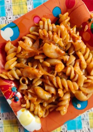 A picture of Red Sauce Pasta.