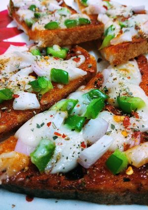 A picture of Bread pizza.