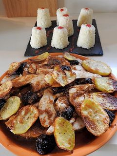 Una foto de Pechuga de pava con salsa de Oporto