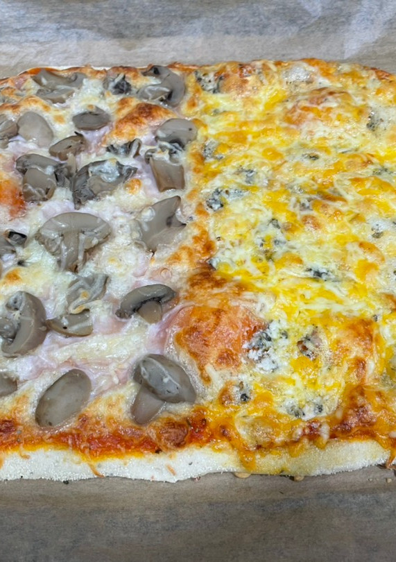 Una foto de Pizza tipo Domino’s (Thermomix)
