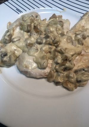 Una foto de Lomo con champiñones