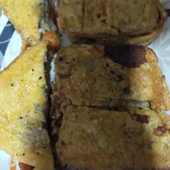 A picture of Bread pakora.