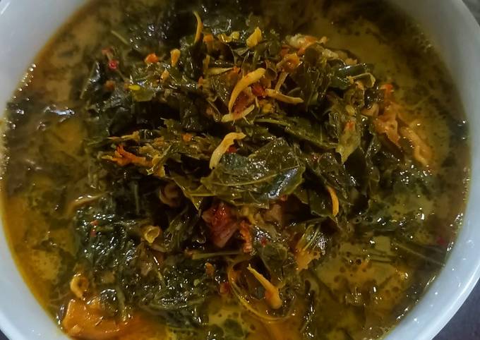 Cara membuat Gulai Daun Singkong Tumbuk Cara membuat Gulai Daun Singkong Tumbuk