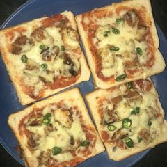 A picture of Pizza bread.