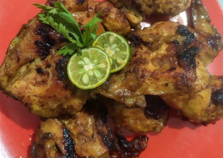 Ayam Bakar bumbu kuning