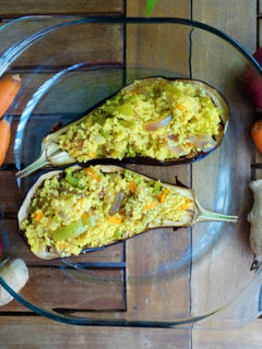 Una foto de Berenjenas al horno rellenas de cuscús