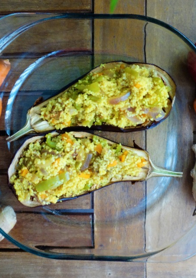 Una foto de Berenjenas al horno rellenas de cuscús
