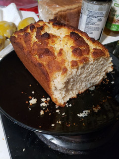 A picture of Honey beer bread.