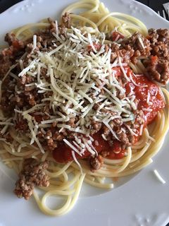 Una foto de Espaguetis con carne picada