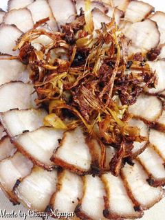 Hình của món Ba rọi chiên sả ớt.