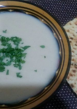 صورة لوصفة حساء الفاصولياء السريع 🍲🧀