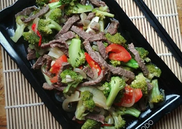 Broccoli and Beef With Oyster Sauce