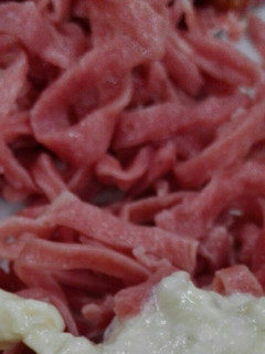 Una foto de Pasta al huevo rosa
