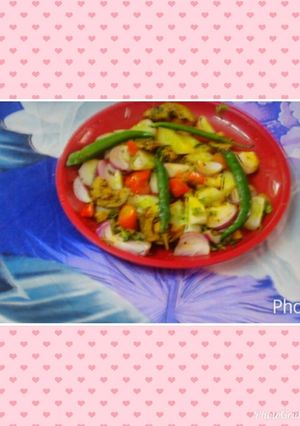 A picture of Achari salad.