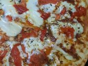 Una foto de pizza de anchoas