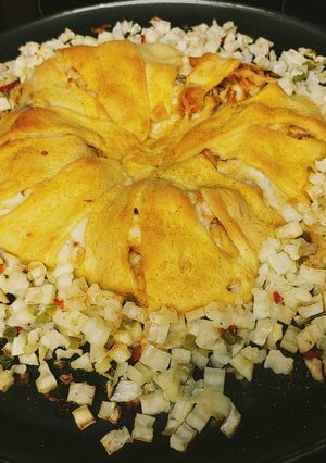 A picture of Quick 'n Easy Buffalo Ranch Chicken Crescent Ring.