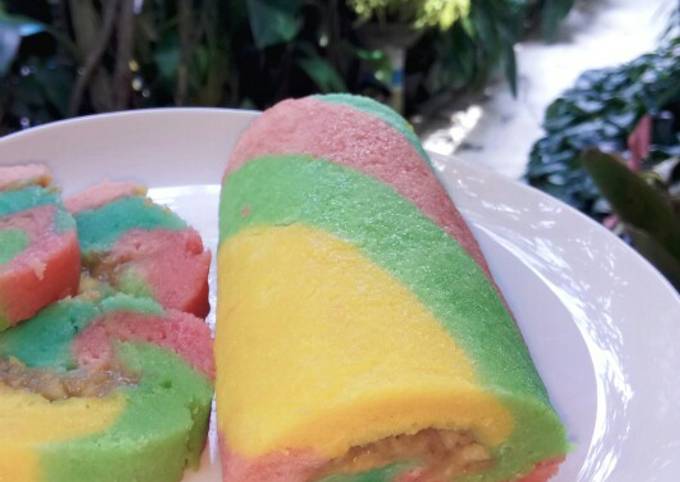 Recipe: Yummy Bolu gulung pelangi