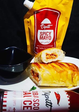 A picture of Spiced Chicken Stuffed Buns.