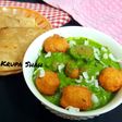 Urad dal kofta in garlicky spinach gravy