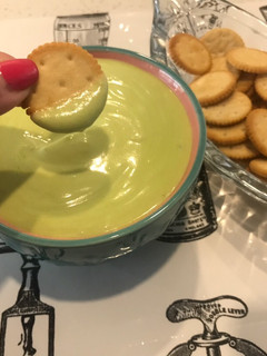 Una foto de Dip-aliño de palta y yogurt