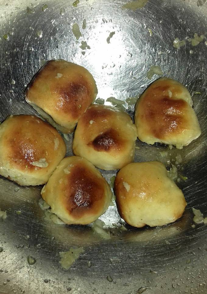 Пампушки с чесноком