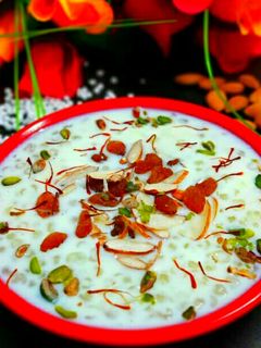 साबूदाना केसरी खीर (sabudana kesari kheer recipe in hindi) रेसिपी मुख्य फोटो