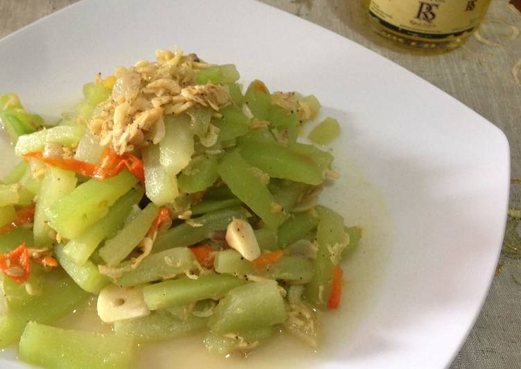 Bagaimana mengolah Tumis Labu Udang Rebon Anti Gagal