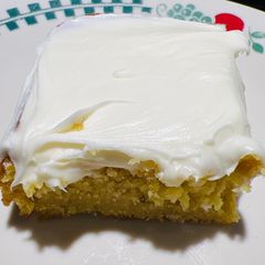 A picture of French Vanilla Orange Pudding Cake.