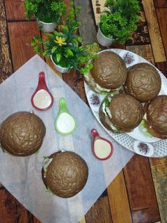 صورة لوصفة برجر لحمة بالبصل المكرمل والفطر 🧅🍄 وبرجر اسكالوب الدجاج بالفطر والكريمه 😋🍔