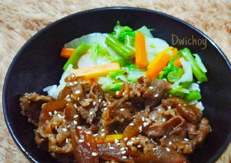 Langkah Mudah untuk Menyiapkan Gyudon / Beef Bowl yang Bikin Ngiler