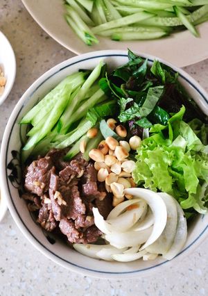 Hình của món Bún thịt bò xào.