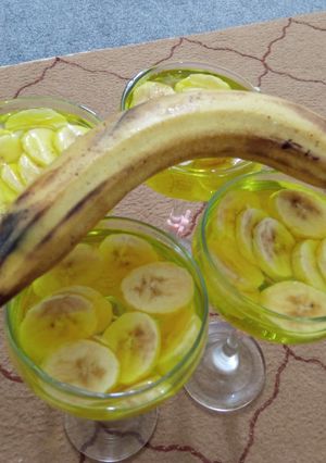 عکسی از دستور 😋ژله موزی 😋