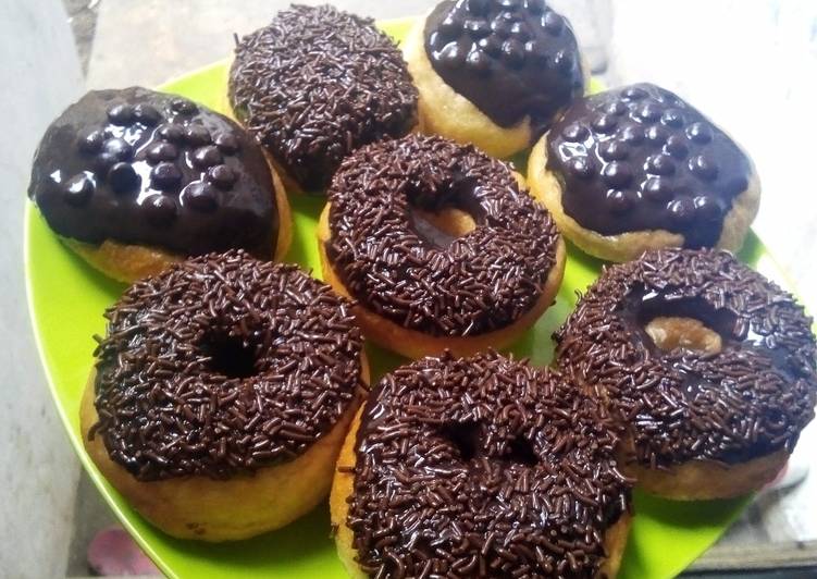 Donat coklat mania