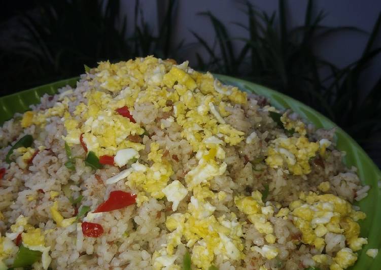Cara termudah untuk Musim Semi LezatNasi Goreng Kornet